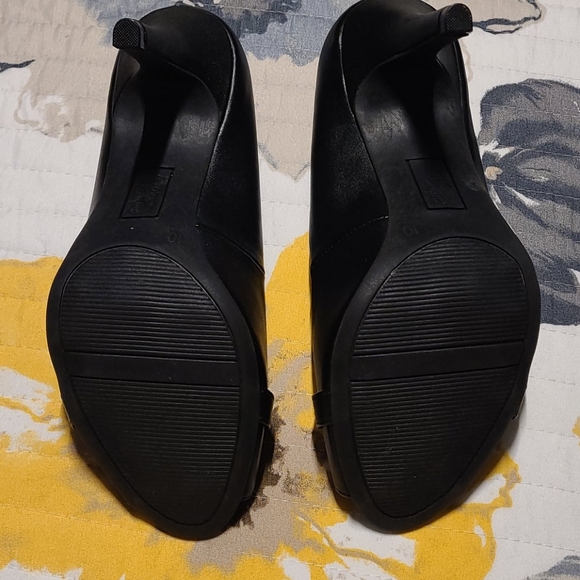 Women's Heels - Picture 5 of 5